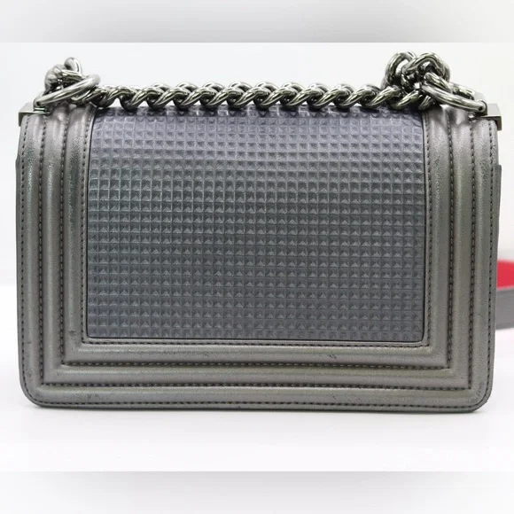 CHANEL‎ Rare Metallic Silver Cube Embossed Small Boy Bag, Silver Hardware 2014 - Picture 10 of 17